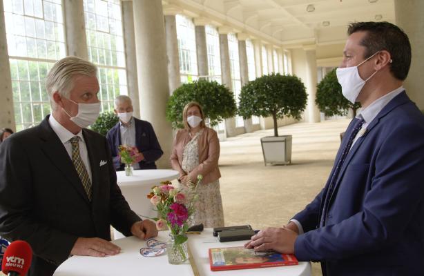 Mr proper met koning Filip
